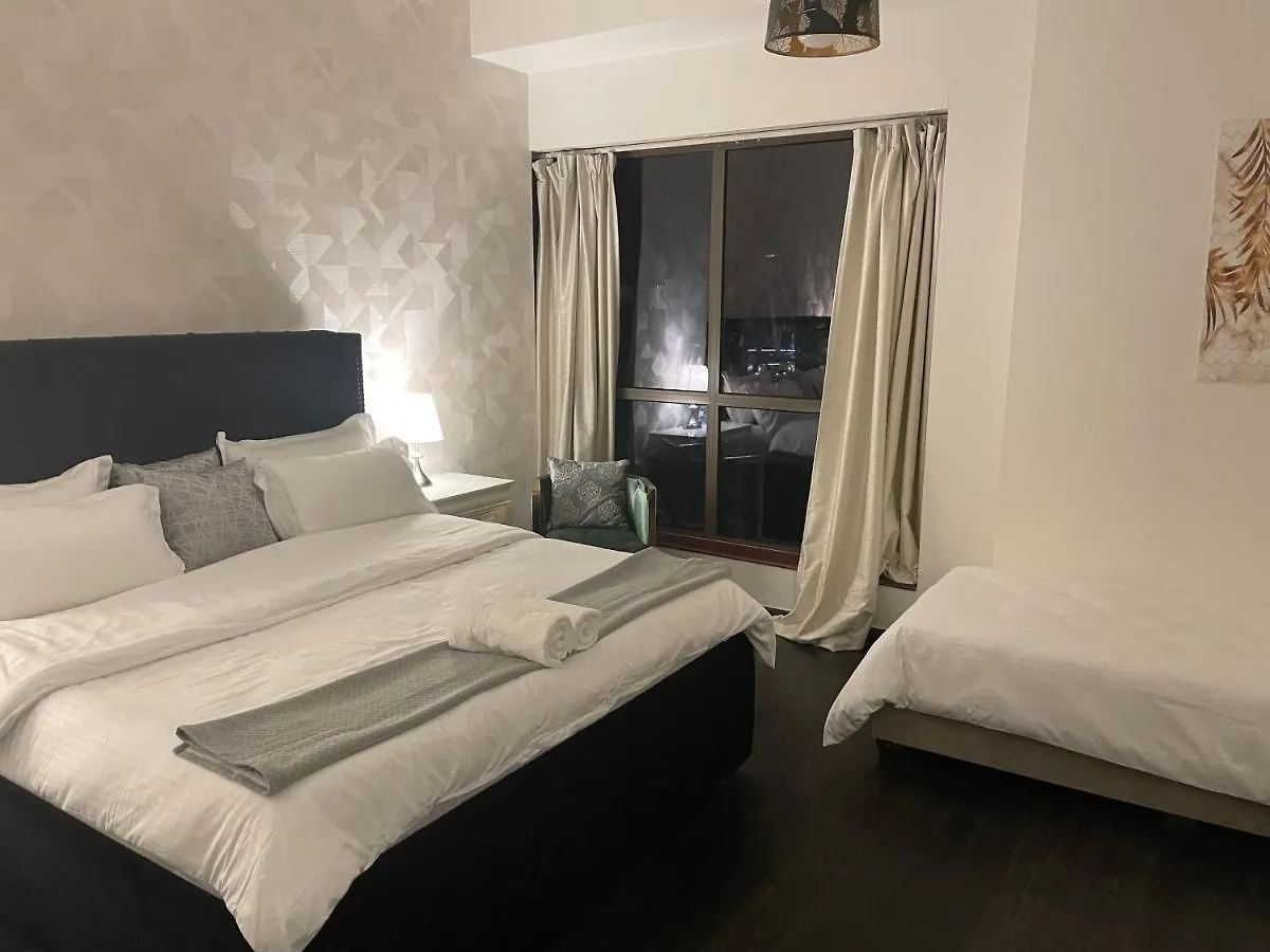 Usmans 1 Bedroom 4 Beds Jbr Huge Sea View 120 Sqm 2 Balconies Dubai Lejlighed