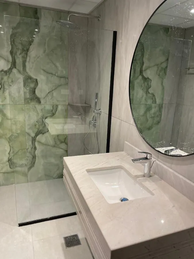 Usmans 1 Bedroom 4 Beds Jbr Huge Sea View 120 Sqm 2 Balconies Dubai Lejlighed